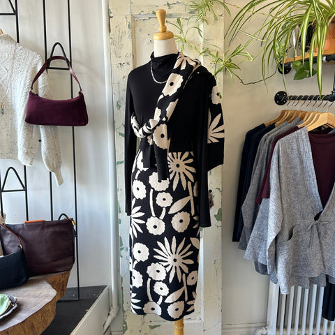 Compania Fantastica // Flower Knit Skirt