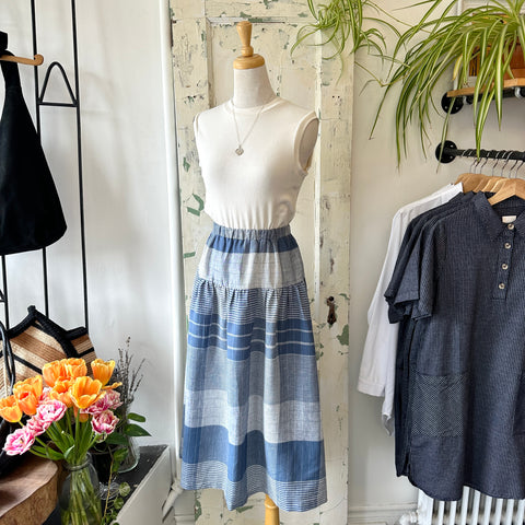 Allison Wonderland // Pelican Skirt