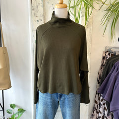Chlo by Cokluch // Devon Top Olive