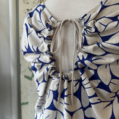 Marigold // Iris Top Blue Flowers
