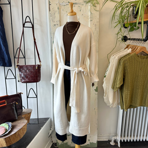 Pink Martini // Kiki Sweater Ivory