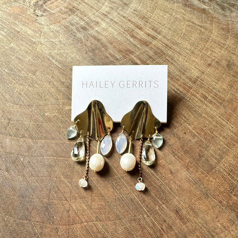 Hailey Gerrits // Shaoni Earrings Soft