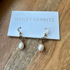 Hailey Gerrits // Sidra Drop Earrings Pearl