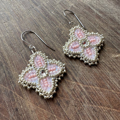 Assinewe  // Mini Beaded Floral Pink
