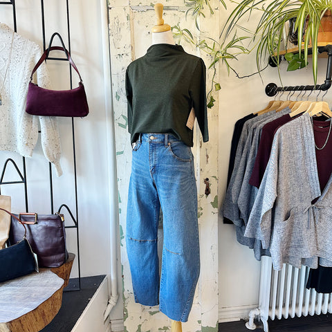 Yoga Jeans // Malia Horseshoe Raw Hem