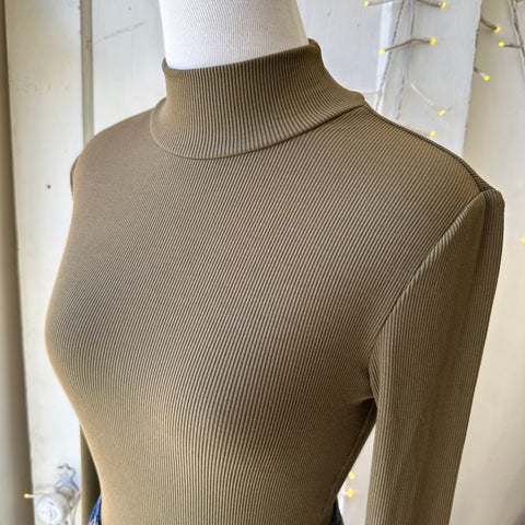 Gentle Fawn // Wren Turtleneck Moss