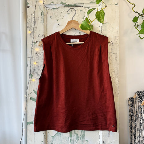 Indi & Cold // Terracotta Linen Top