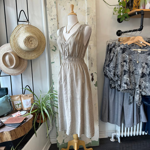 Yoga Jeans // Linen Buttons Luna Dress Natural