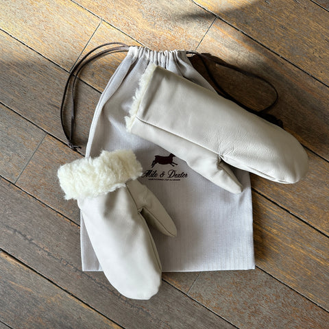 Milo and Dexter // Classic Leather Mittens Stone