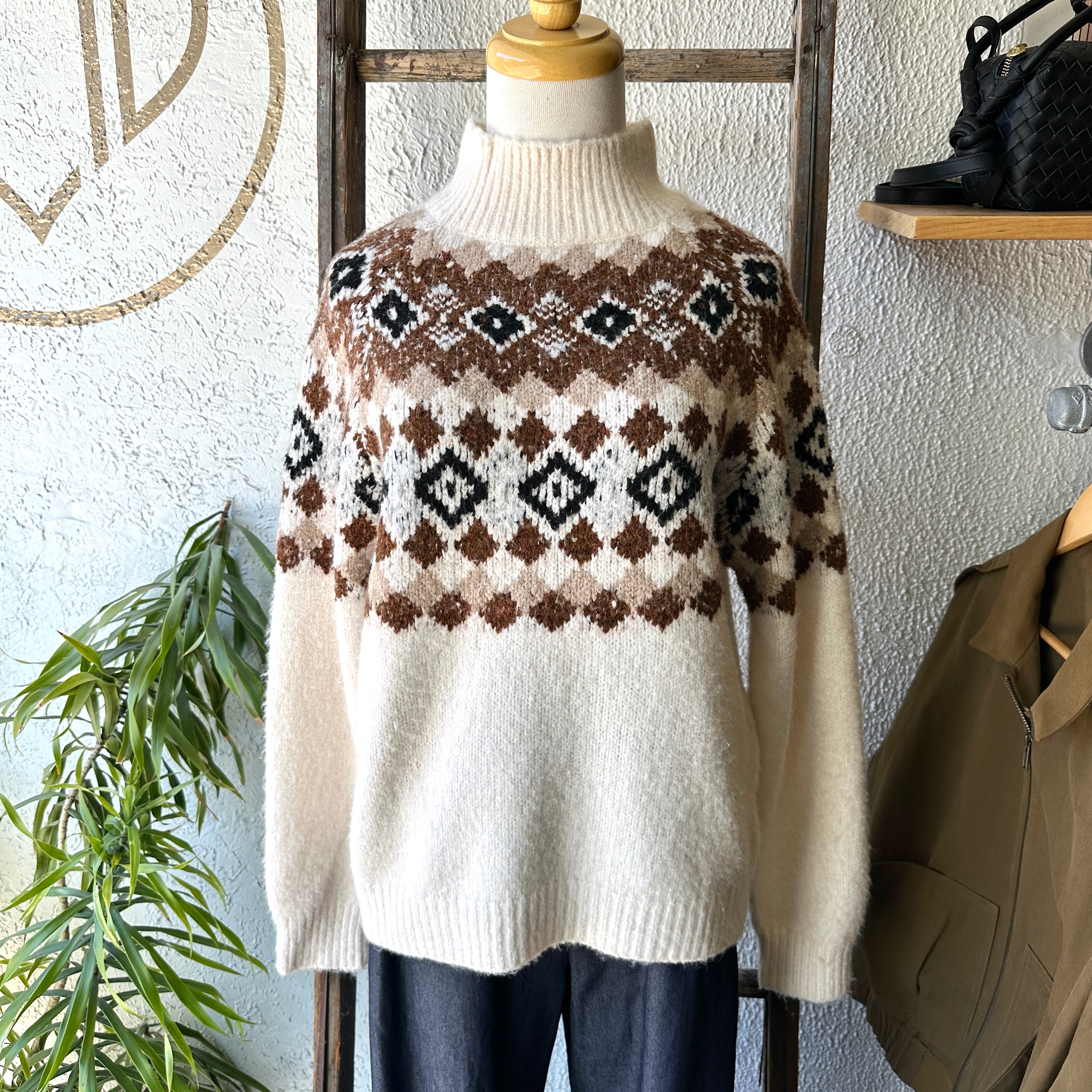 Pink Martini // Faire Isle Sweater Beige