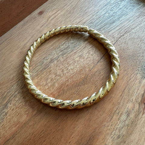 Lissa Bowie //Twist Bangle Brass