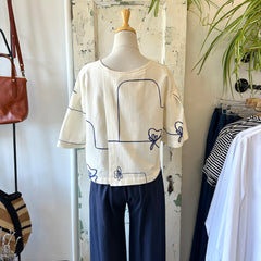 Eve Gravel // Brooke Top Blue Flower