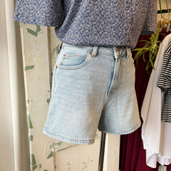 Dr. Denim // Nora Shorts Bay Light Used