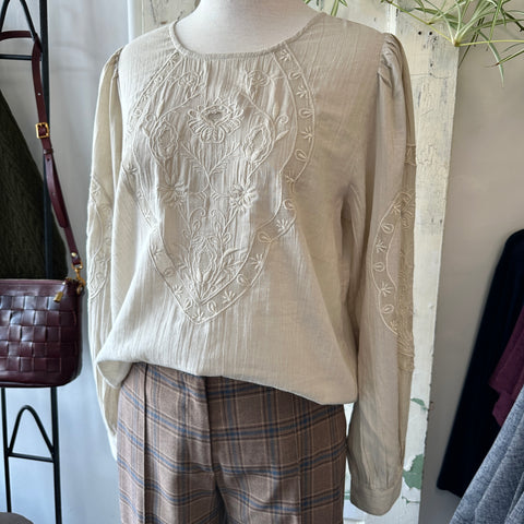 Indi & Cold // Embroidered Blouse Natural