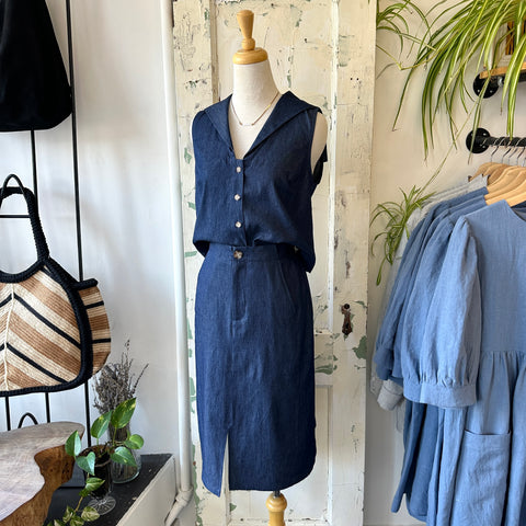 Compania Fantastica // Navy Blue Shorts