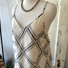 Pink Martini // Nagel Top Beige