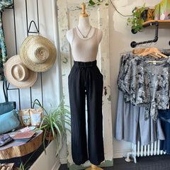 Yoga Jeans // Belted Linen Nora Pant Black