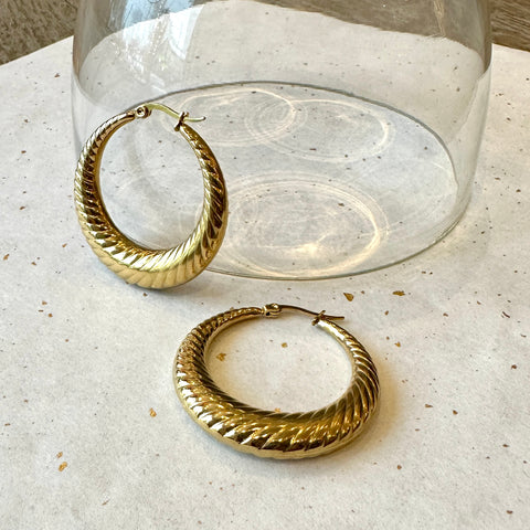 Hailey Gerrits // Leilani Earrings Rose Quartz
