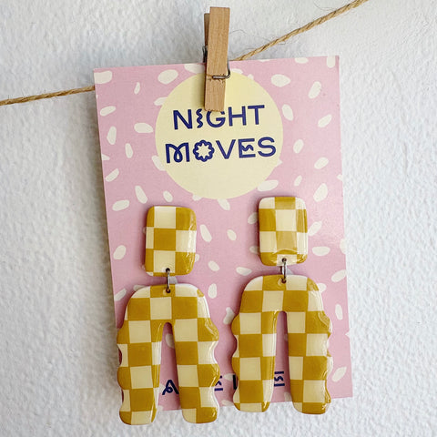Night Moves Atelier //  Checkerboard Wiggle Arches