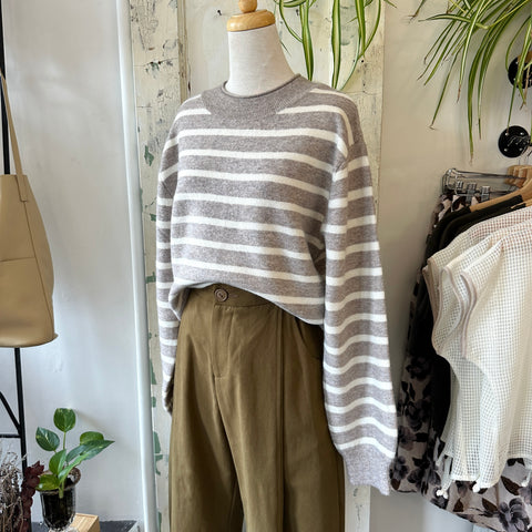 Minimum // Lily Knit Tee Botanical Garden