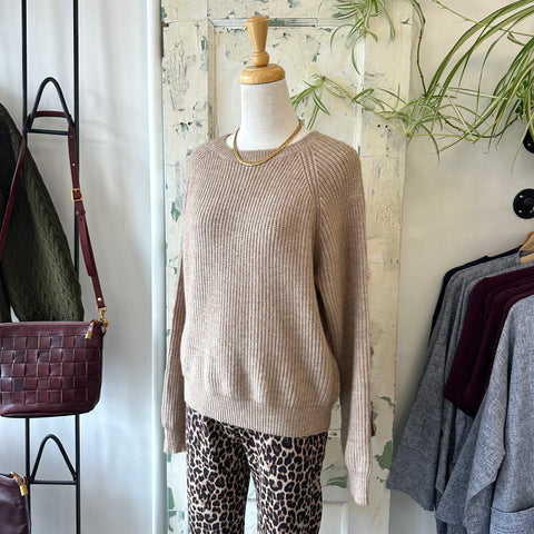 Pink Martini // Hempden Sweater Beige