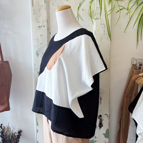Jennifer Glasgow // Kamira Top Black