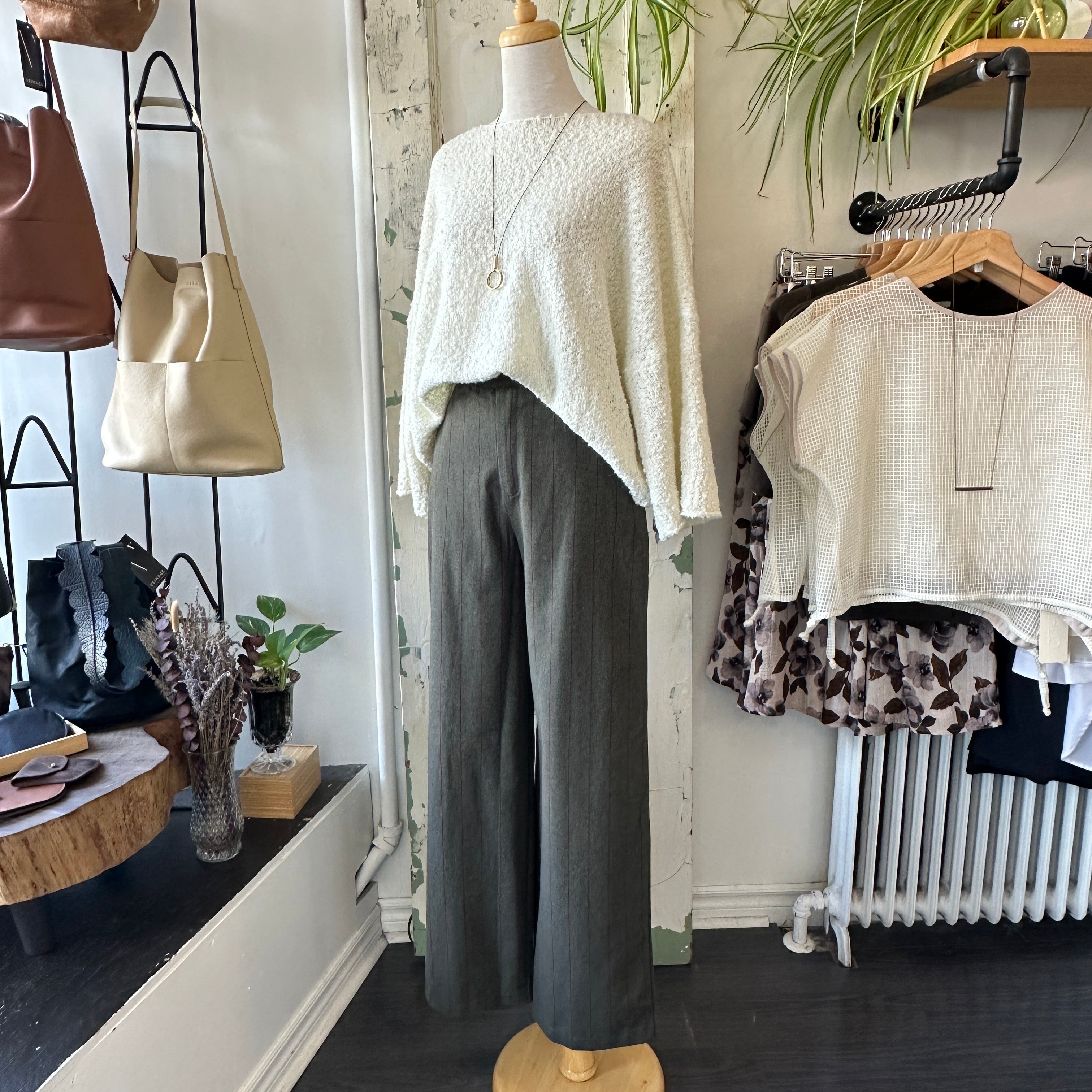 Mus and BomBon // Uriel Pant Green