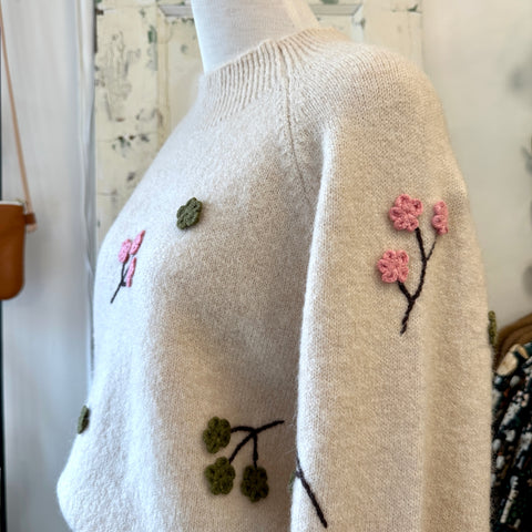Atelier Reve // Morris Embroidered Sweater