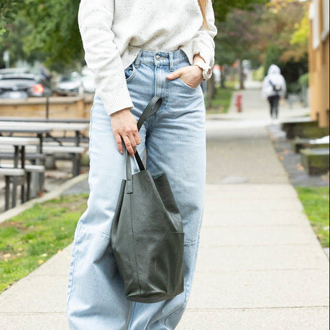 RISA // Pocket Tote Upcycled Leather Hunter Green