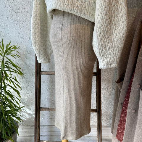 Allison Wonderland // Fog Skirt Oatmeal