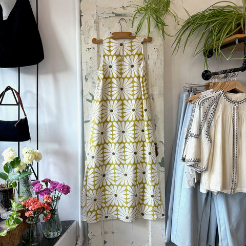 Compania Fantastica // Olive Flower Print Dress