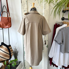 Bodybag by Jude // District Dress Beige