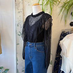 Astrid // Hunter Lacey Top Black