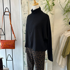Cokluch // Souvenir Top Black