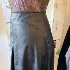Louizon // Dragey Black Midi Skirt