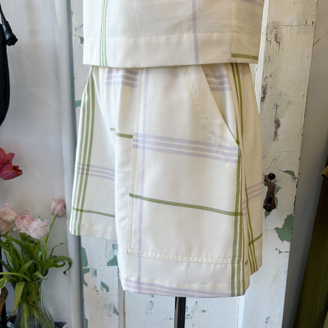 Eve Gravel // Akaya Shorts Summer Tartan