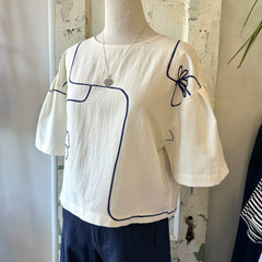 Eve Gravel // Brooke Top Blue Flower