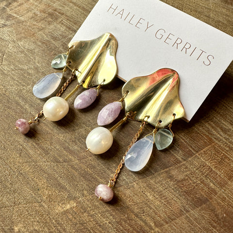Hailey Gerrits // Shaoni Earrings Moody