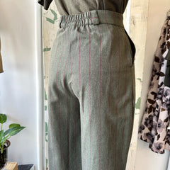 Mus and BomBon // Uriel Pant Green