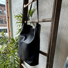 RISA // Pocket Tote Upcycled Leather Black