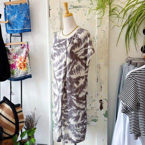 Bodybag by Jude // Calypso Dress Grey Palm