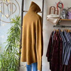 Echo Verde // Dog Walker Sweater Bronze