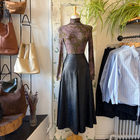 Louizon // Dragey Black Midi Skirt