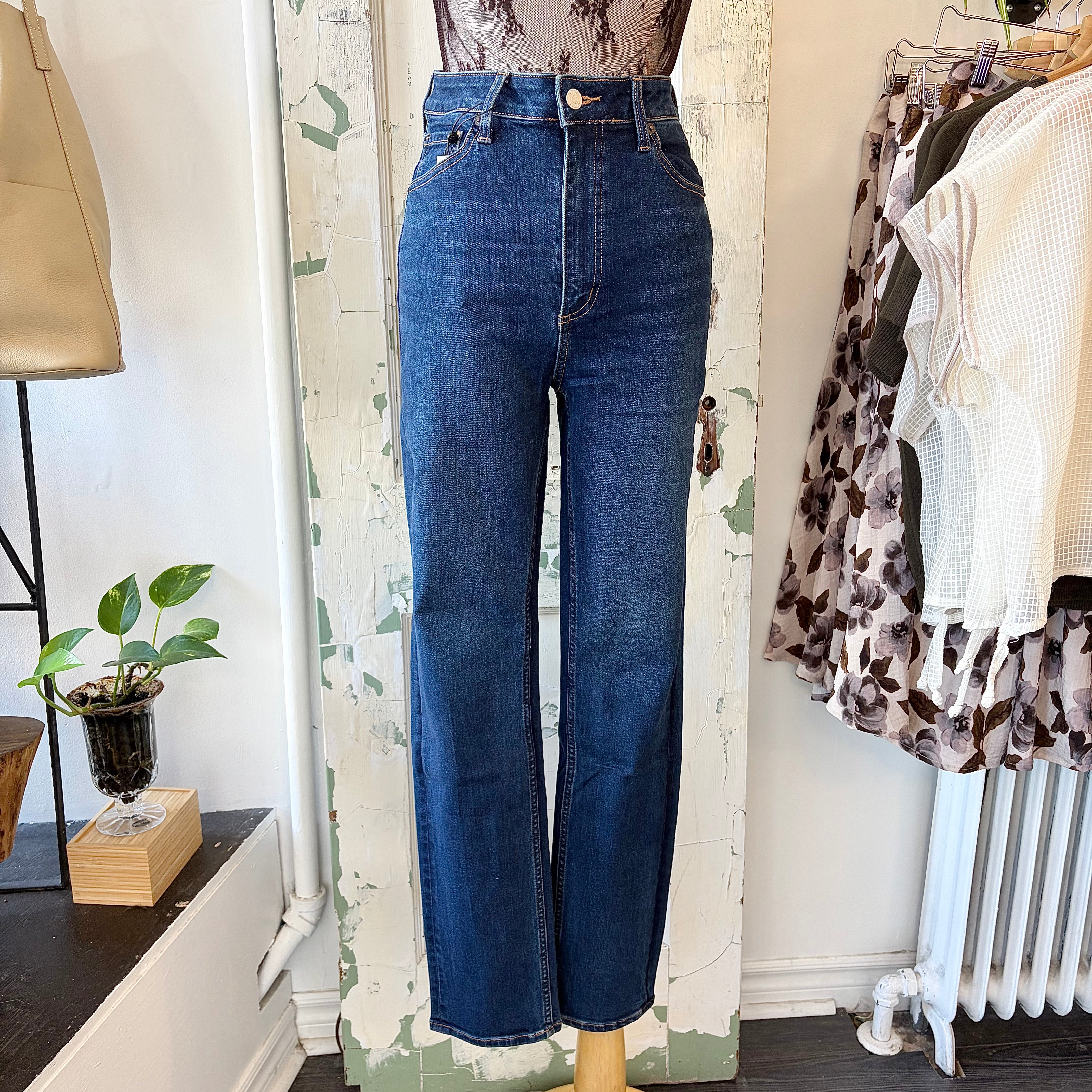 Yoga Jeans // Emily Slim Jeans Ink Blue High Rise