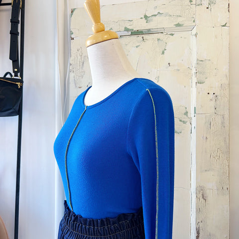 Eve Gravel // Neiva Top Cobalt