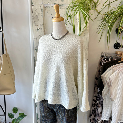 Minimum // Lily Knit Tee Botanical Garden