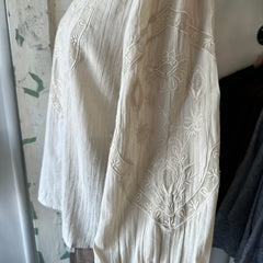 Indi & Cold // Embroidered Blouse Natural