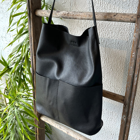 RISA // Pocket Tote Upcycled Leather Black