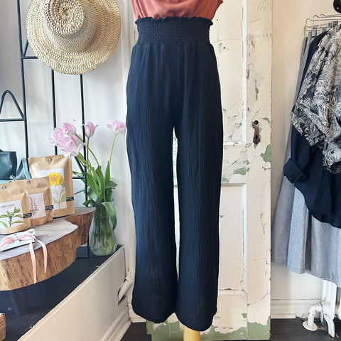 Pink Martini // Vail Pants Black