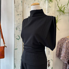 Astrid // Black Angular Top